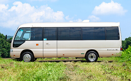 楽屋車 (トイレ付きマイクロ)